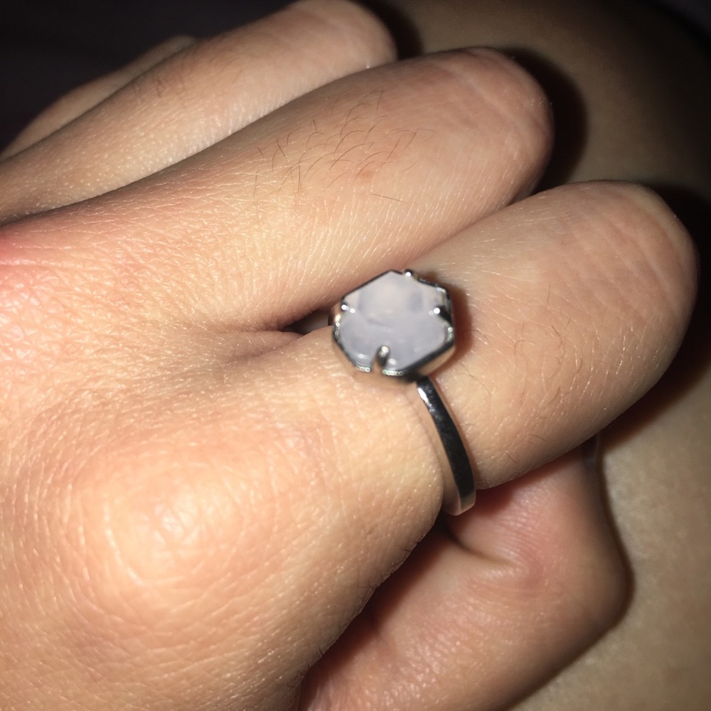 Kendra Scott ring - Picture 2 of 5
